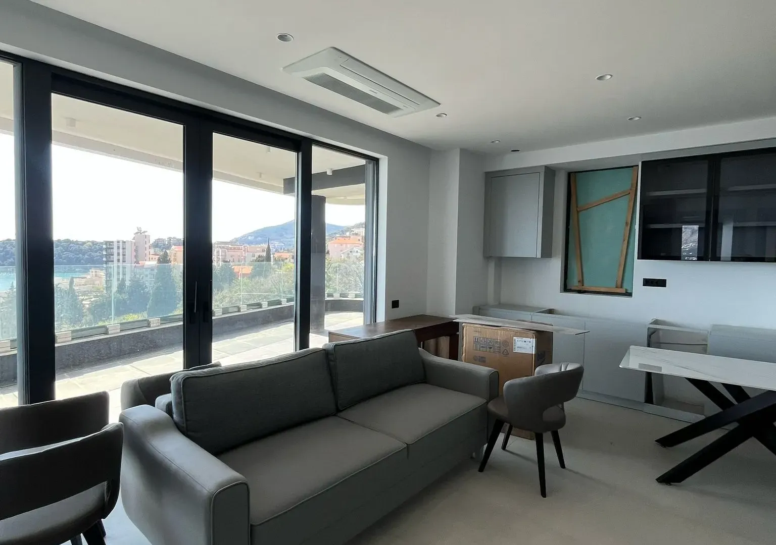 Prodaja, jednosoban stan, 78m², Bečići, Budva