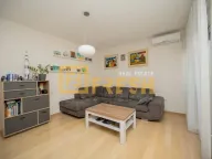 Prodaja, dvosoban stan, 72m², City Kvart, Podgorica - image 5