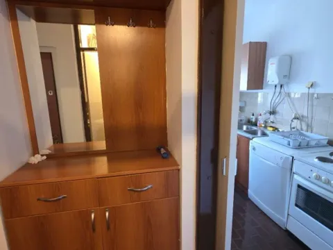 Izdavanje, jednosoban stan, 45m², Blok 6, Podgorica - image 7