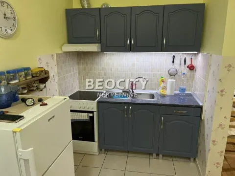 Izdavanje, stan, 45m², Centar, Novi Sad - image 4