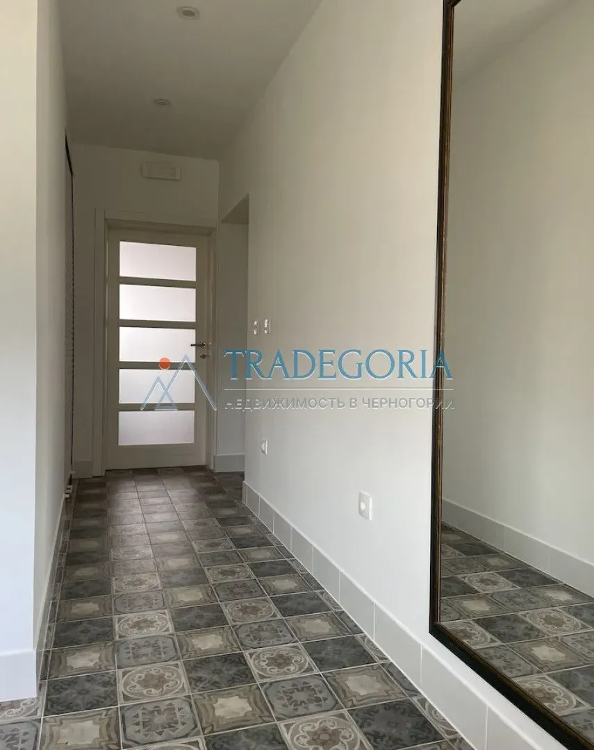 Prodaja, četvorosoban stan, 222m², Dobra Voda, Bar