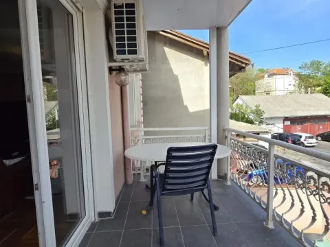 Izdavanje, kuća, 549m², Cvetkova Pijaca, Zvezdara Sve Podlokacije - image 13