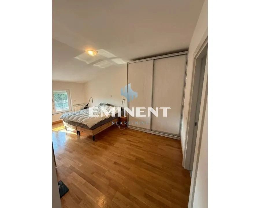 Rent, four bedroom apartment, 157m², Savski Venac, Beograd