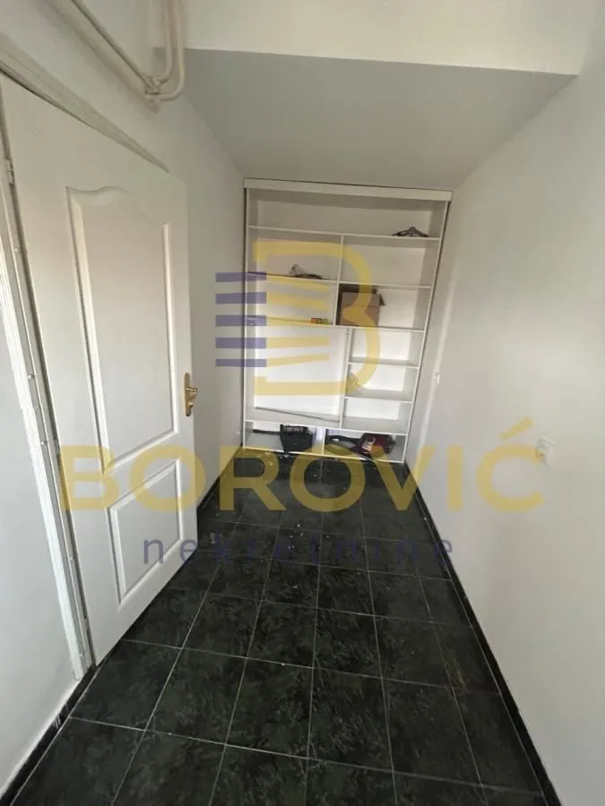 Sale, apartment, 176m², Autokomanda, Voždovac Sve Podlokacije