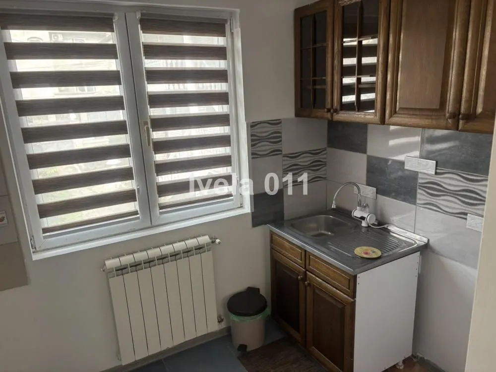 Izdavanje, jednosoban stan, 40m², Lekino Brdo, Voždovac Sve Podlokacije