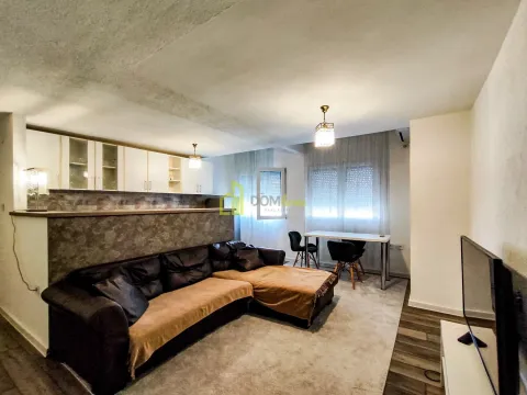 Izdavanje, trosoban stan, 70m², Centar, Podgorica - image 2