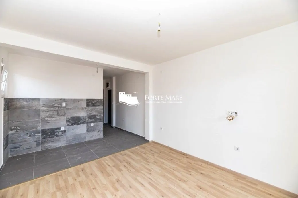Prodaja, jednosoban stan, 43m², Đenovići, Herceg Novi