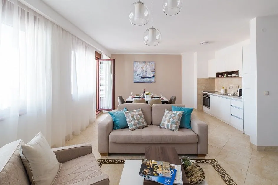 Sale, one bedroom apartment, 72m², Bečići, Budva