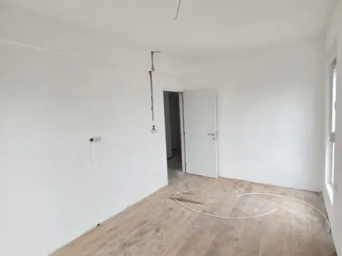 Izdavanje, dvosoban stan, 82m², Zabjelo, Podgorica - image 6