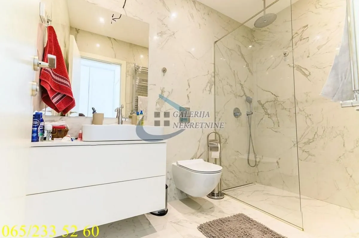 Prodaja, trosoban stan, 95m², Novi Beograd Blok 65, Novi Beograd Sve Podlokacije