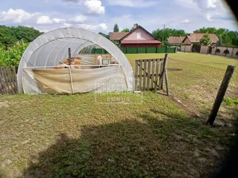 Prodaja, kuća, 62m², Zorka, Subotica - image 12