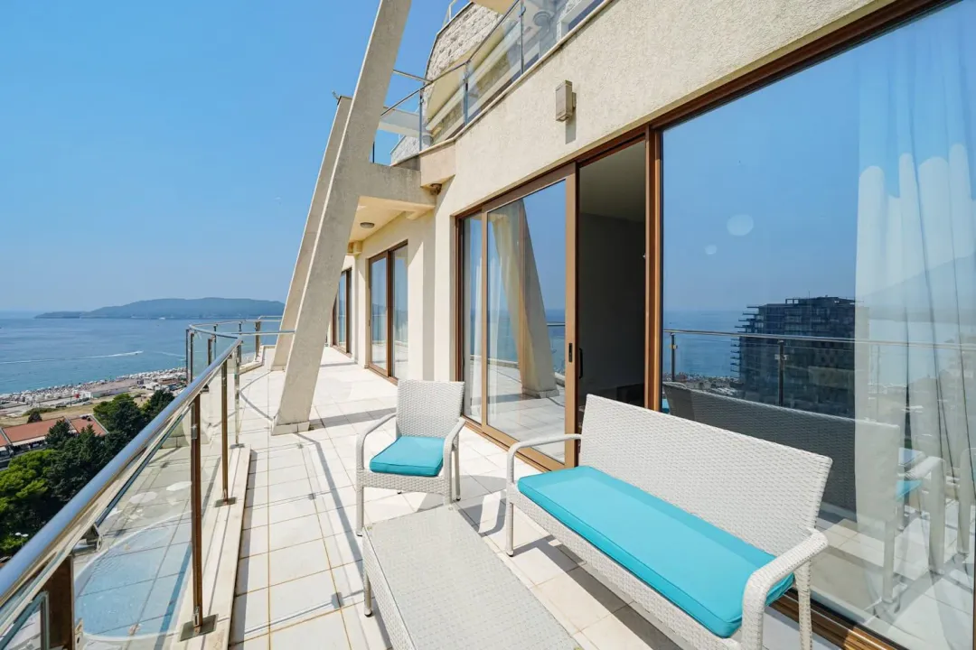 Sale, three bedroom apartment, 96m², Bečići, Budva