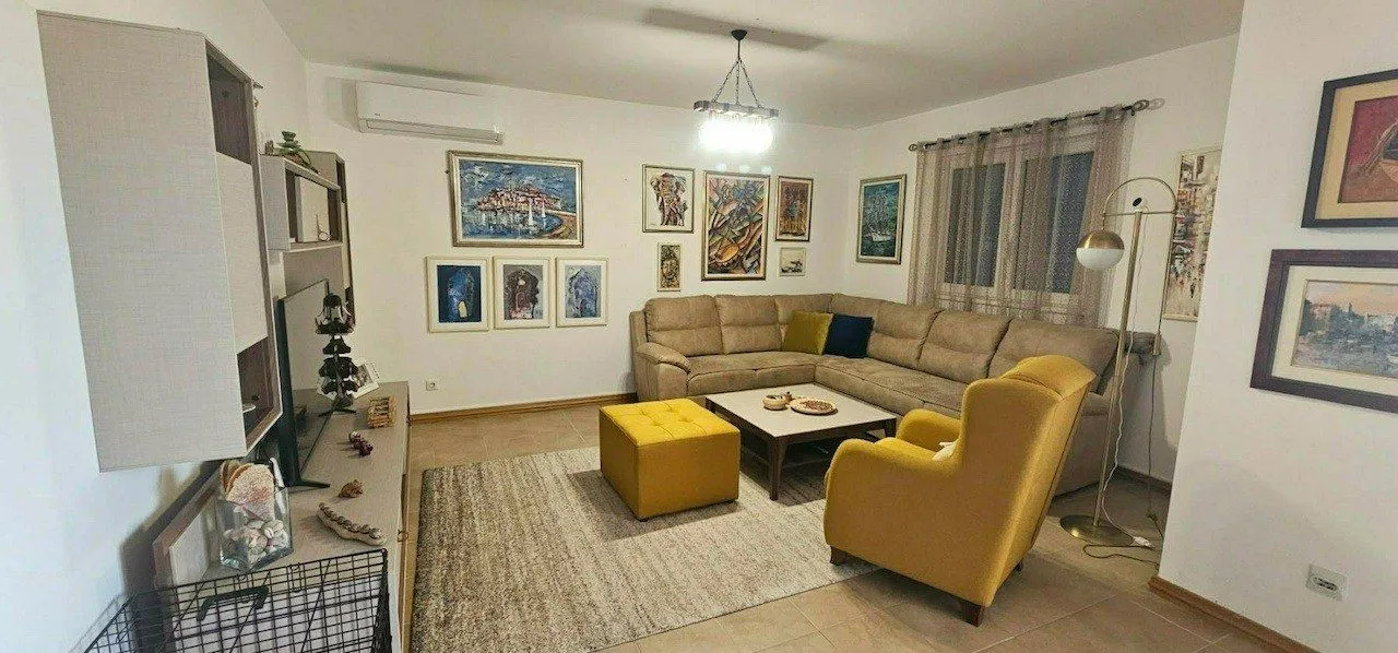 Prodaja, stan, 79m², Kamenovo, Budva