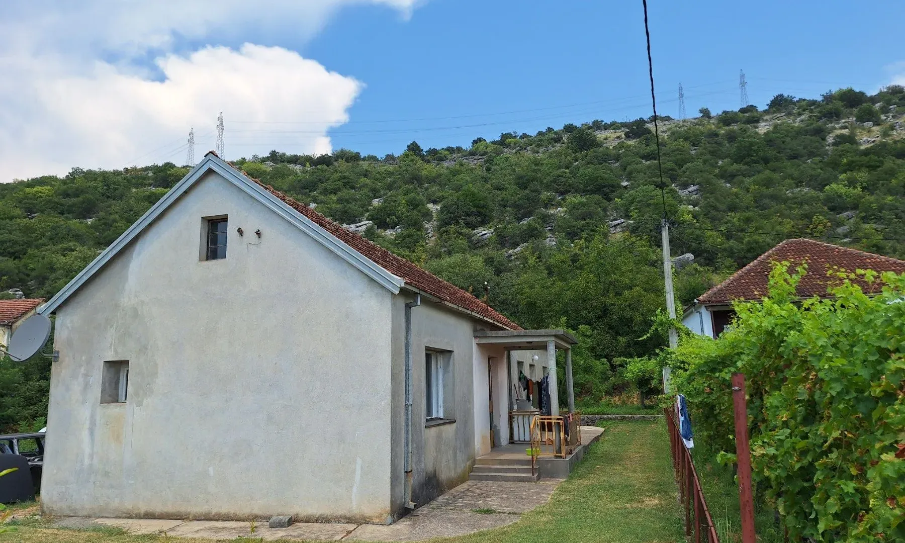 Prodaja, kuća, 115m², Podgorica, Crna Gora