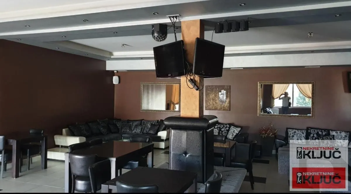Rent, house, 1000m², Kać, Novi Sad Sve Podlokacije