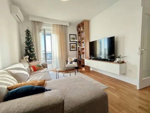 Prodaja, stan, 69m², Stari Aerodrom, Podgorica - image 2