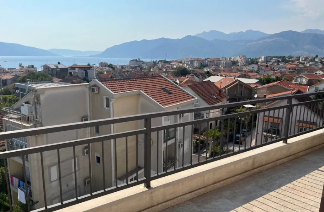 Sale, three bedroom apartment, 99m², Kalimanj, Tivat