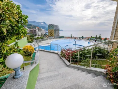 Sale, two bedroom apartment, 87m², Bečići, Budva