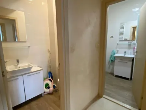 Prodaja, dvosoban stan, 68m², City Kvart, Podgorica - image 11