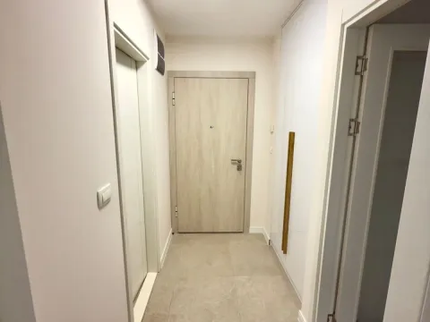 Rent, one bedroom apartment, 45m², Pobrežje, Podgorica - image 5