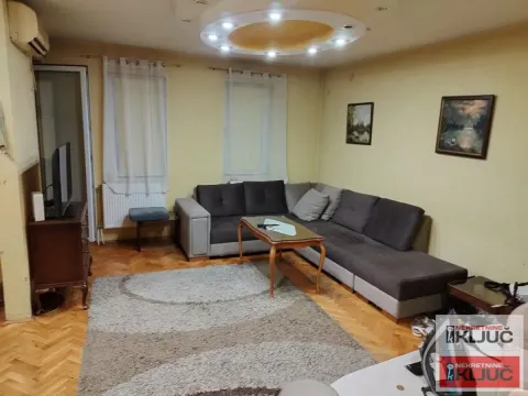 Prodaja, trosoban stan, 83m², Nova Detelinara, Novi Sad Sve Podlokacije - image 1