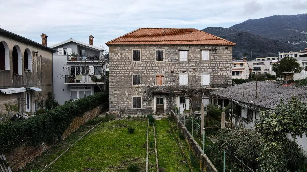 Prodaja, plac, 1230m², Seljanovo, Tivat
