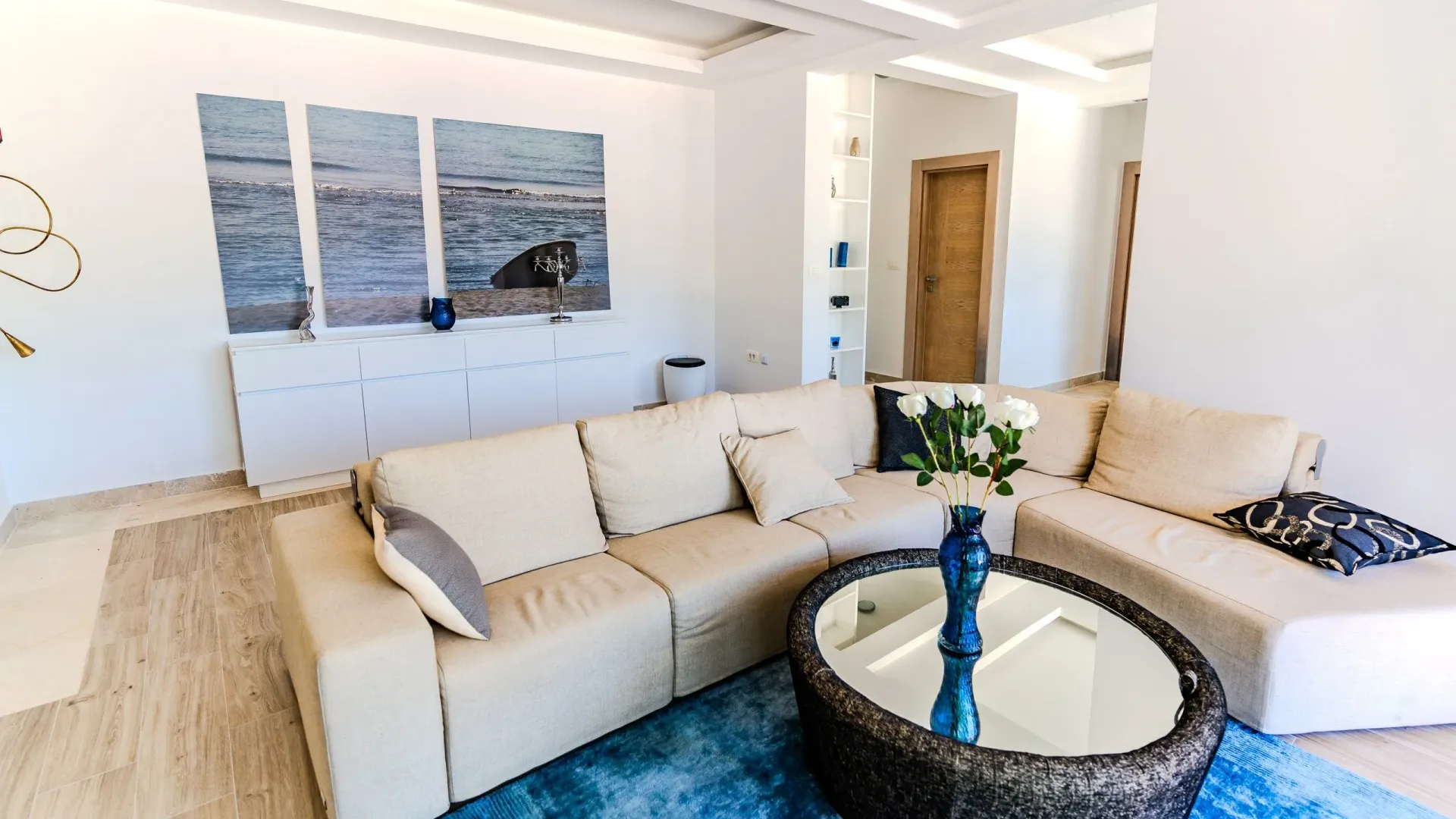 Sale, three bedroom apartment, 268m², Kostanjica, Kotor