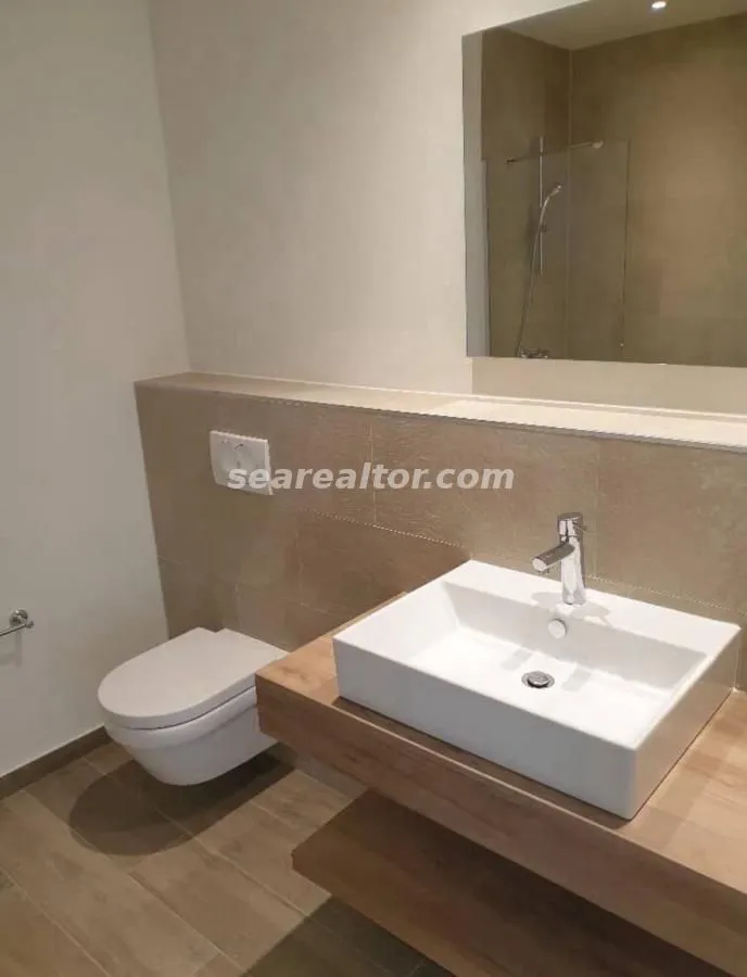 Izdavanje, jednosoban stan, 60m², Luštica Bay, Tivat