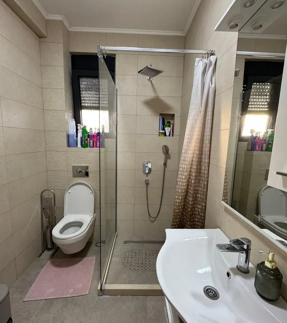 Prodaja, trosoban stan, 90m², Blok 9, Podgorica