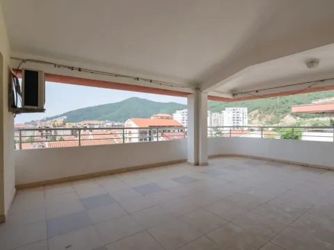 Sale, three bedroom apartment, 222m², Budva, Crna Gora - image 3