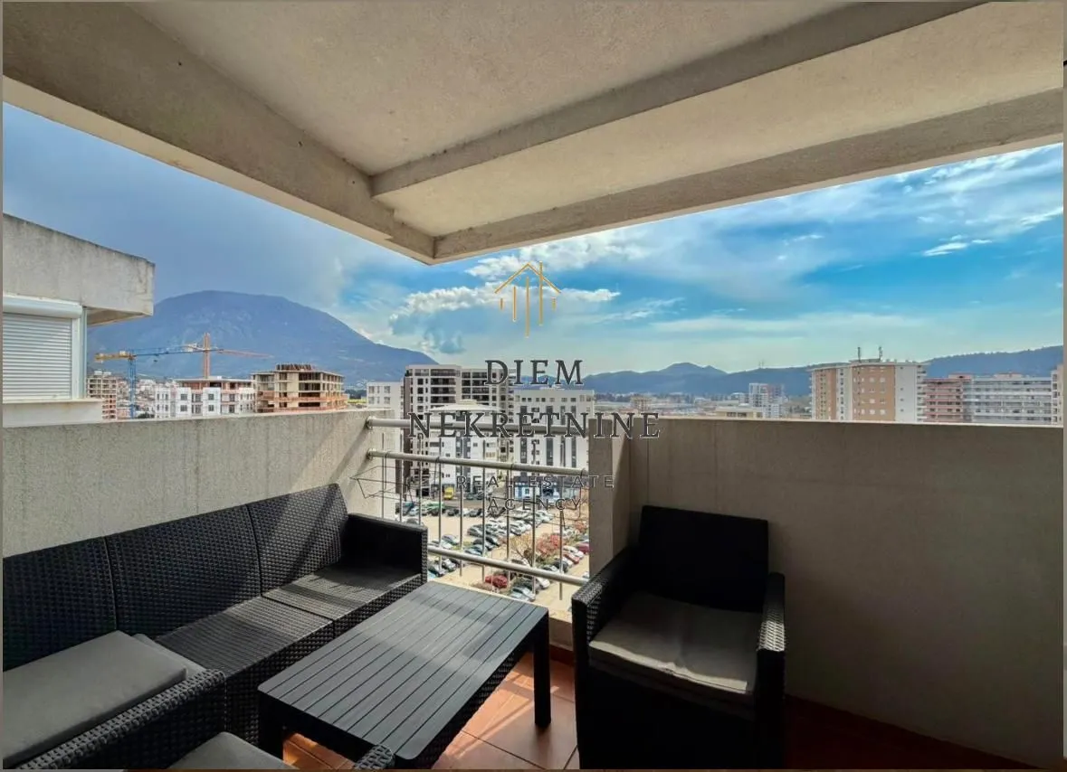 Rent, two bedroom apartment, 70m², Centar, Bar