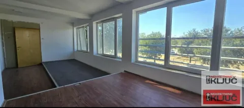 Rent, office space, 130m², Nova Detelinara, Novi Sad Sve Podlokacije - image 15