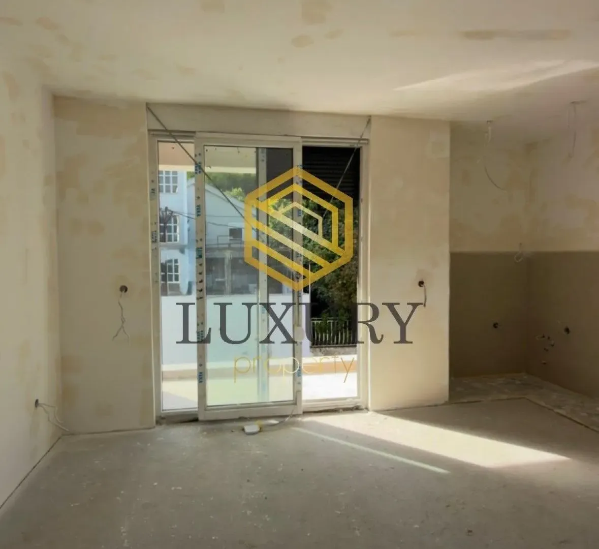 Prodaja, jednosoban stan, 55m², Momišići, Podgorica