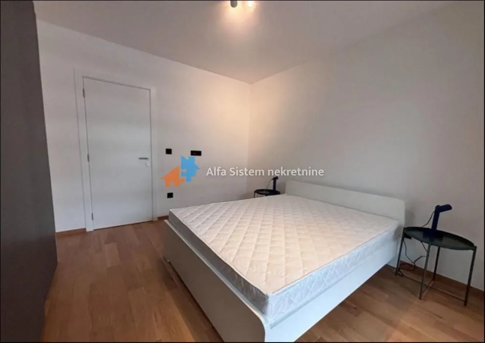 Izdavanje, dvosoban stan, 60m², Hala Pionir, Palilula Sve Podlokacije