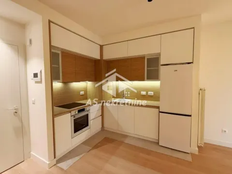 Izdavanje, trosoban stan, 71m², Savski Venac, Beograd - image 4