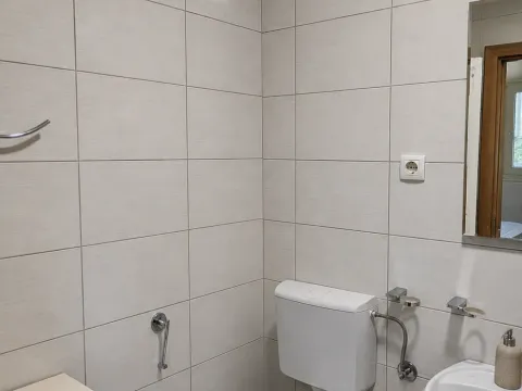 Izdavanje, trosoban stan, 65m², Nova Pazova, Stara Pazova - image 11