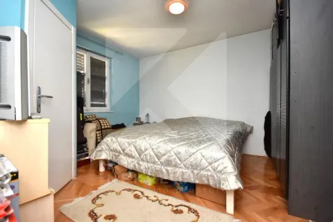 Prodaja, četvorosoban stan, 92m², Lepa Kata, Podgorica - image 12