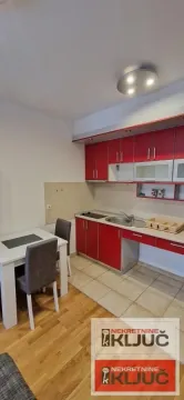 Izdavanje, garsonjera, 29m², Sajmište, Novi Sad - image 4