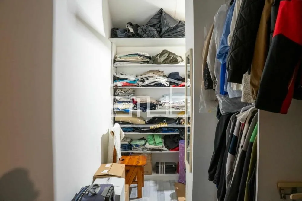 Prodaja, trosoban stan, 114m², Centar, Pančevo