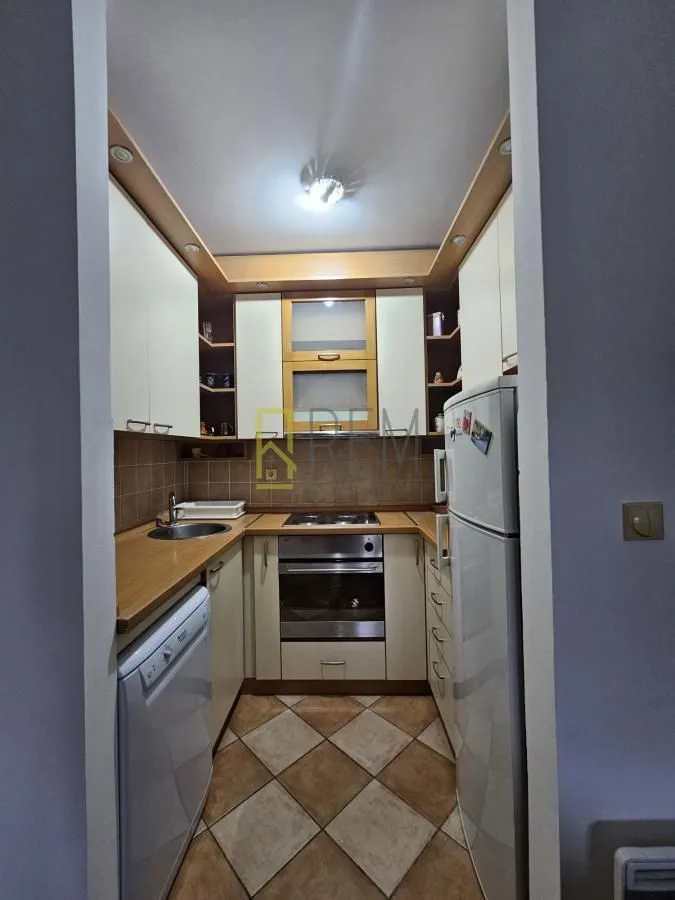 Prodaja, jednosoban stan, 42m², Zagorič, Podgorica