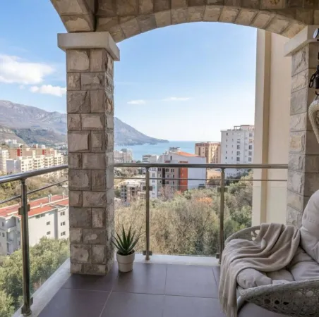 Sale, two bedroom apartment, 65m², Bečići, Budva