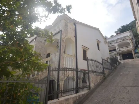 Prodaja, kuća, 230m², Stoliv, Kotor - image 2