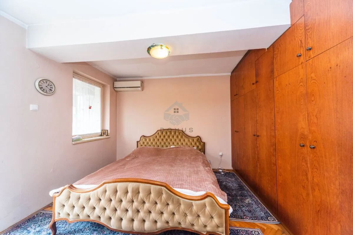 Prodaja, trosoban stan, 120m², Centar, Podgorica