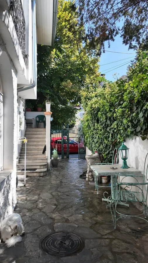 Sale, house, 200m², Lekino Brdo, Voždovac Sve Podlokacije