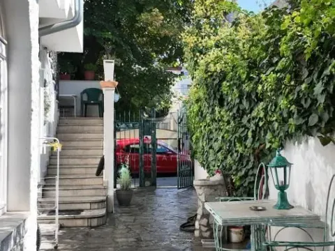 Prodaja, kuća, 200m², Lekino Brdo, Voždovac Sve Podlokacije - image 5