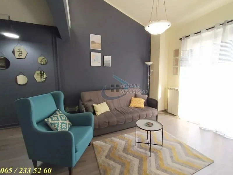 Prodaja, trosoban stan, 68m², Đeram Pijaca, Beograd