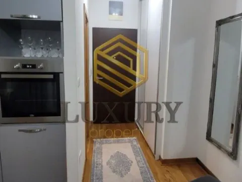 Izdavanje, garsonjera, 27m², City Kvart, Podgorica - image 7