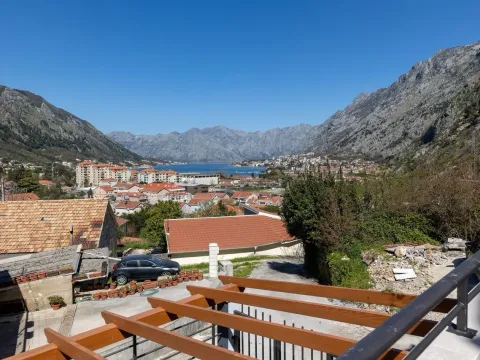 Prodaja, kuća, 160m², Škaljari, Kotor - image 38