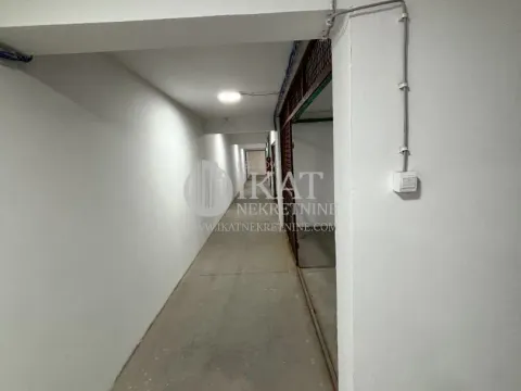Rent, office space, 1212m², Pančevo, Srbija - image 16