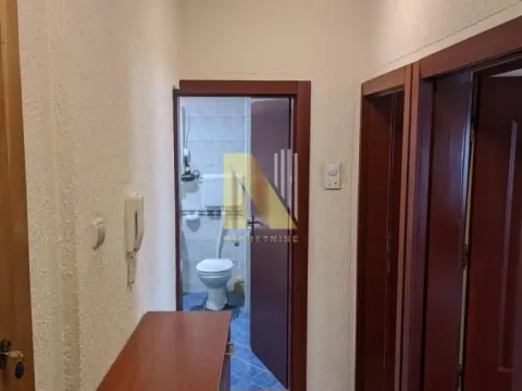 Izdavanje, dvosoban stan, 47m², Sajmište, Novi Sad - image 8